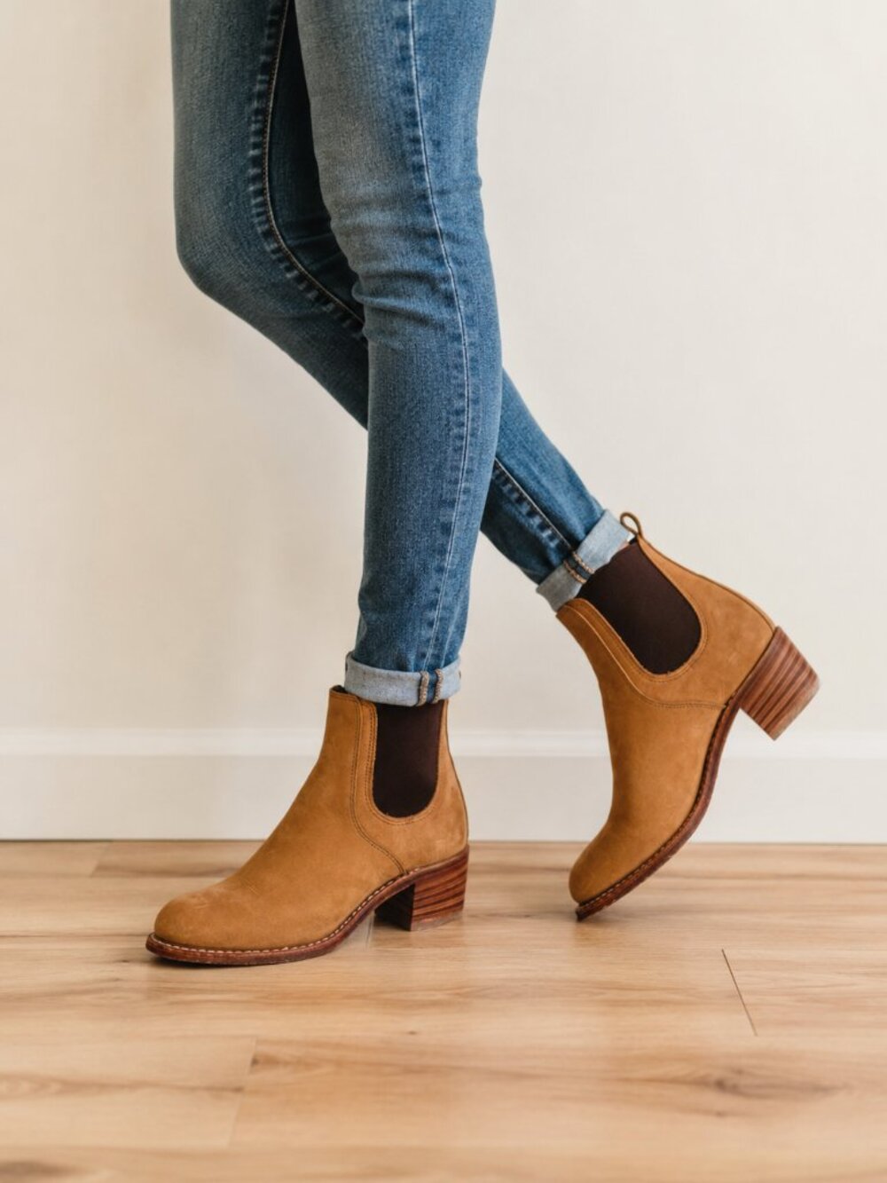 RED WING HARRIET CHELSEA BOOTS – TAN – SIZE 10